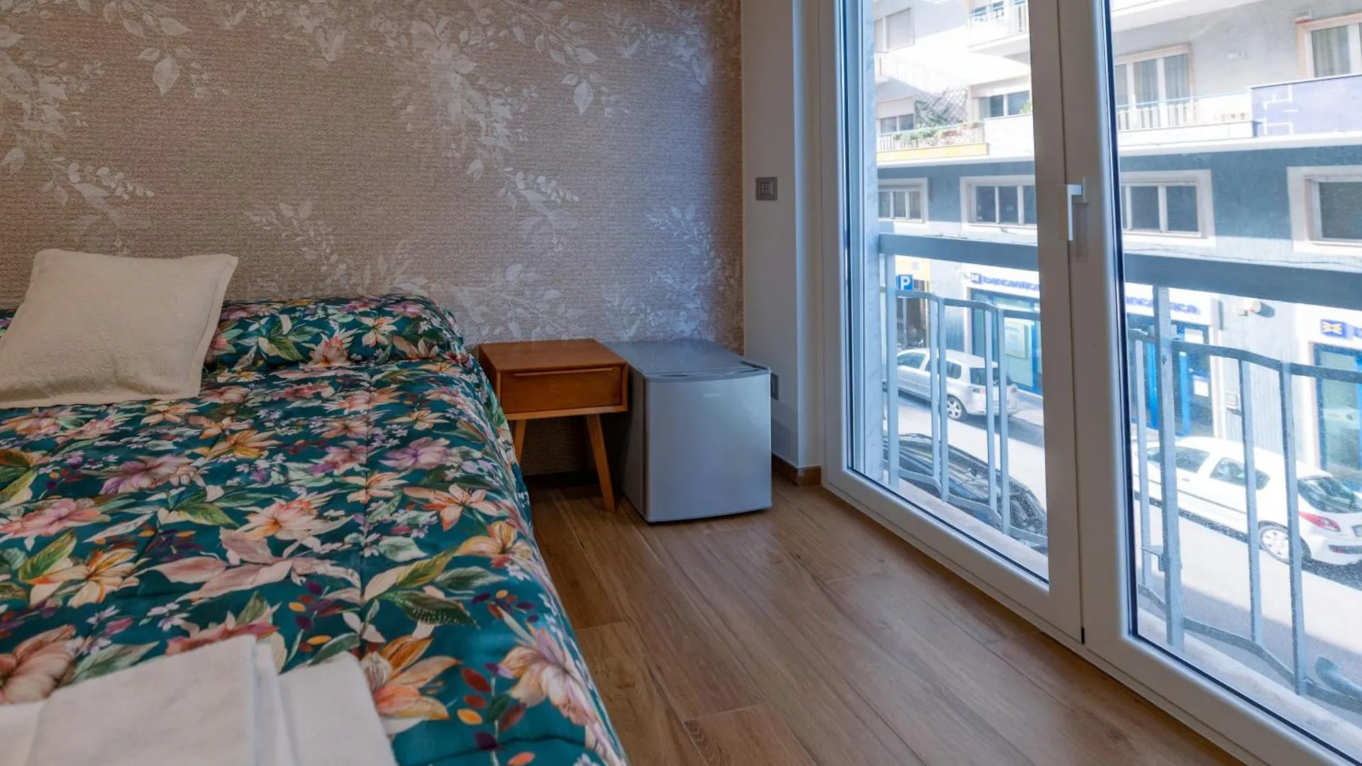 Rosamar Hotell Bari 0*,  Italien